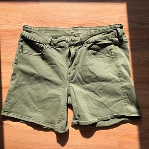 Green american eagle shorts
